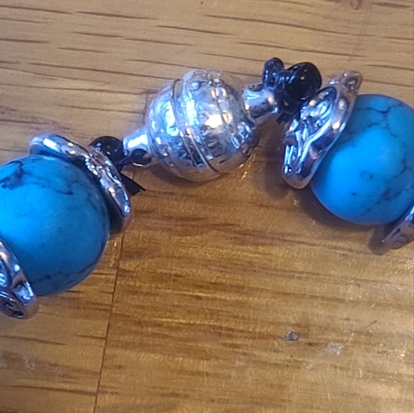 Handcrafted Bracelet - Picture 4 of 5